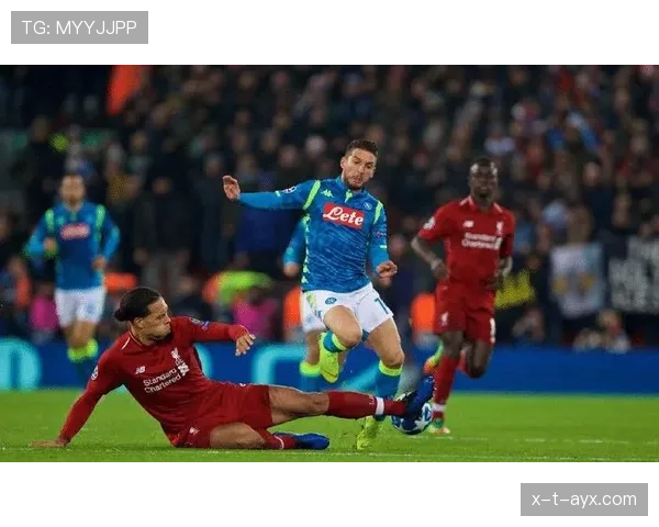 鞋钉朝上铲球为何直接红牌？危险动作判罚标准解析