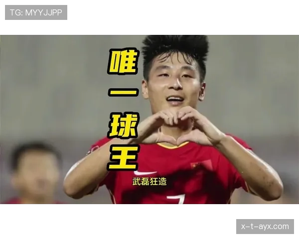 武磊家沙发随手一坐就是豪宅感，我这月工资秒被羞辱